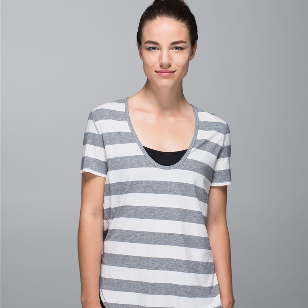 Lululemon Yogini 5 year short sleeve tee